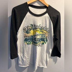 Women’s vintage Ft. Lauderdale raglan style tee. 3 quarter sleeves, size M